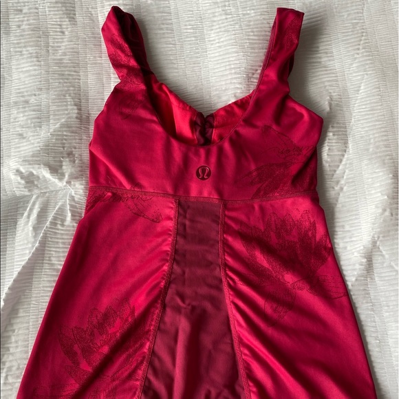 2008/2009 lululemon tank with built in bra - Picture 2 of 6